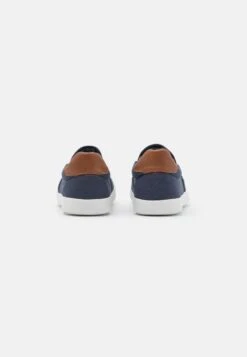 Pier One Unisex - Mocassins - Dark Blue 10 Pier One Unisex - Mocassins - Dark Blue -Pier One 0b9165c3ede44a84a9f5f07163f77107