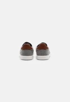 Pier One Unisex - Mocassins - Dark Grey 11 Pier One Unisex - Mocassins - Dark Grey -Pier One 1a4cf2d9897d4c98b0ddac911d5c994e
