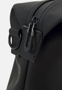 Pier One Unisex - Sac Week-End - Black 10 Pier One Unisex - Sac Week-End - Black -Pier One 2203c9344bef46fbb8d0ff6e1b95df71