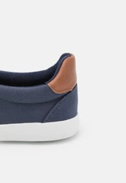 Pier One Unisex - Mocassins - Dark Blue 13 Pier One Unisex - Mocassins - Dark Blue -Pier One 389e4733b80f4869a0757e54a268f427