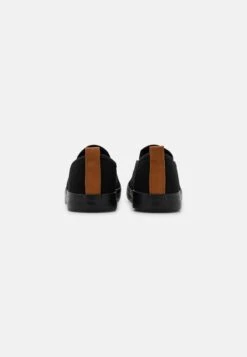 Pier One Unisex - Mocassins - Black 10 Pier One Unisex - Mocassins - Black -Pier One 498de95b879f4ad0a437960998fc617e