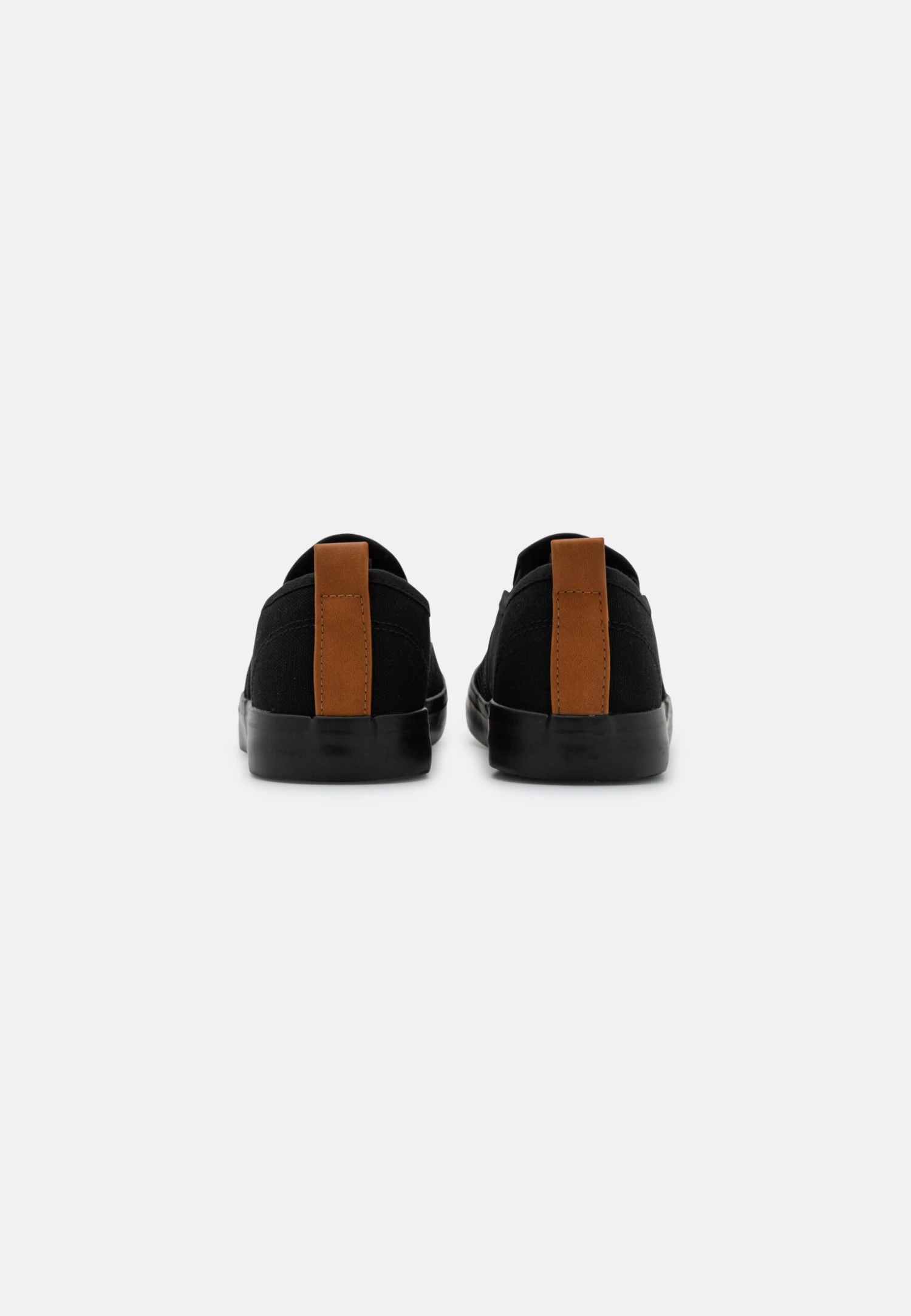 Pier One Unisex - Mocassins - Black 5 Pier One Unisex - Mocassins - Black – Image 3