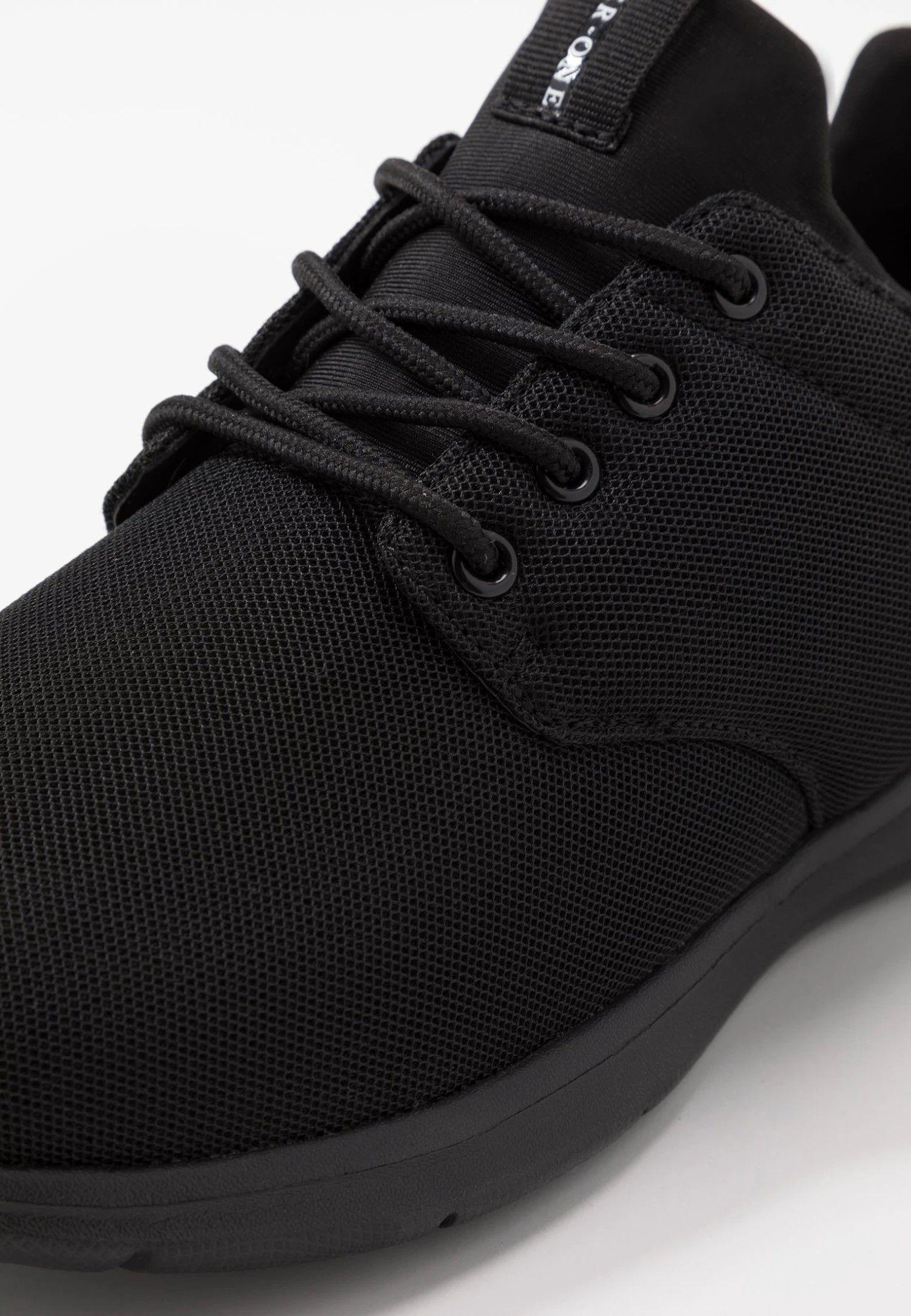 Pier One Baskets Basses - Black 8 Pier One Baskets Basses - Black – Image 6