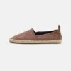 Pier One Unisex - Espadrilles - Brown 1 Pier One Unisex - Espadrilles - Brown -Pier One 8e9960290e0247f99a7bd35b0da35d9e