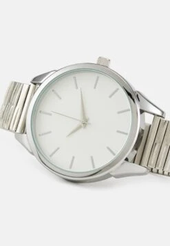 Pier One Montre - Silver-Coloured 9 Pier One Montre - Silver-Coloured -Pier One fba4bcb2753546fba9145a36ee368c2e