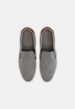 Pier One Unisex - Mocassins - Dark Grey 12 Pier One Unisex - Mocassins - Dark Grey -Pier One fd4006995ad74583bd5d996537dcc72b